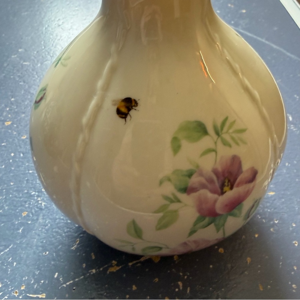 Lenox Morningside Cottage Vase - Picture 2 of 6